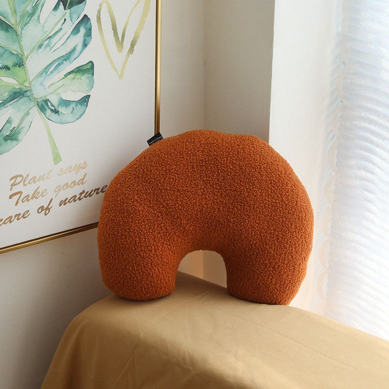 coussin-demi-lune-bebe-marron-fonce