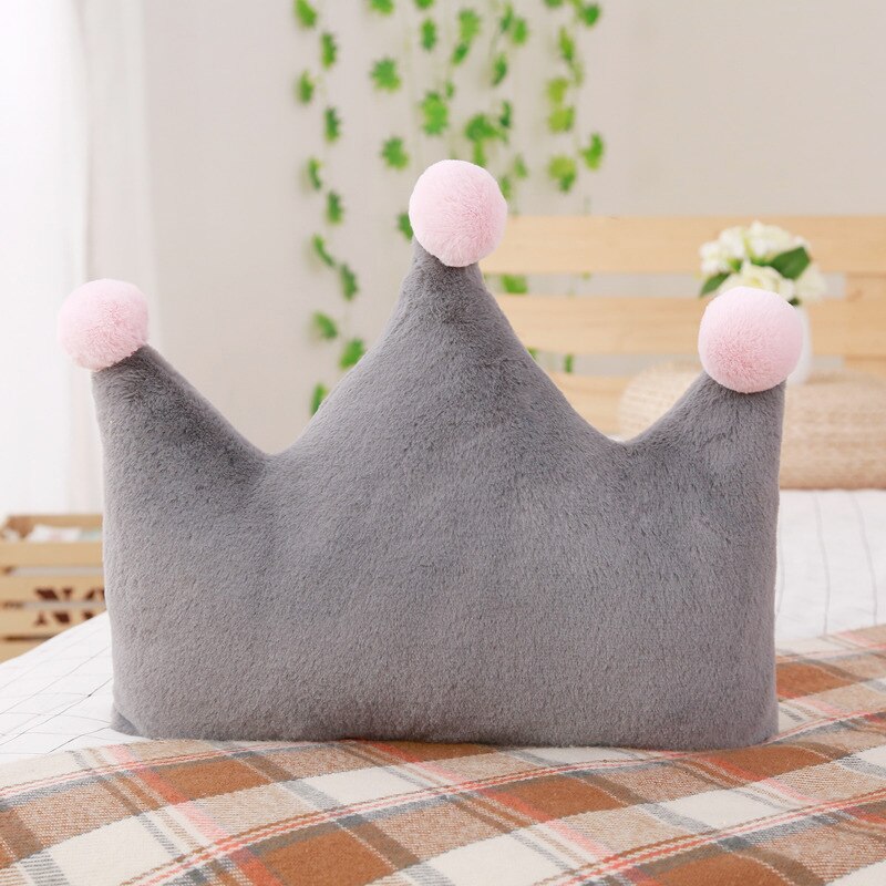 coussin-couronne-gris-et-rose
