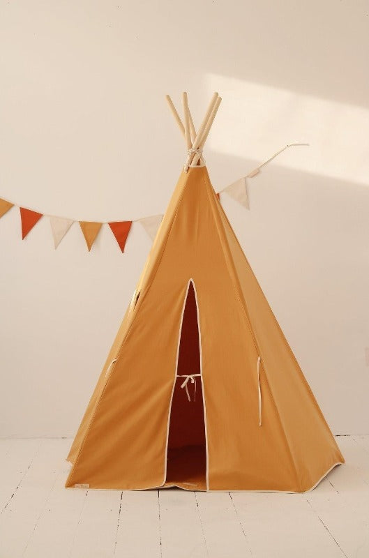 Tente-Tipi-Ocre-chambre-enfant
