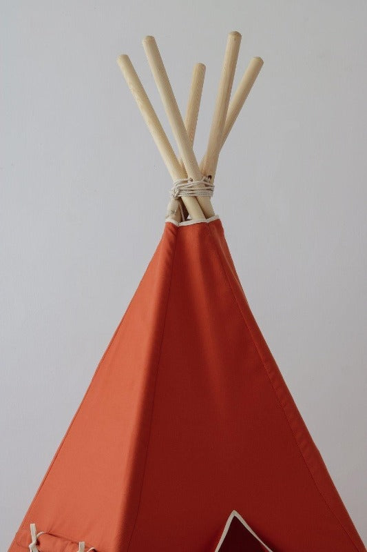 Tente-Tipi-Renard-Rouge-armature-bois