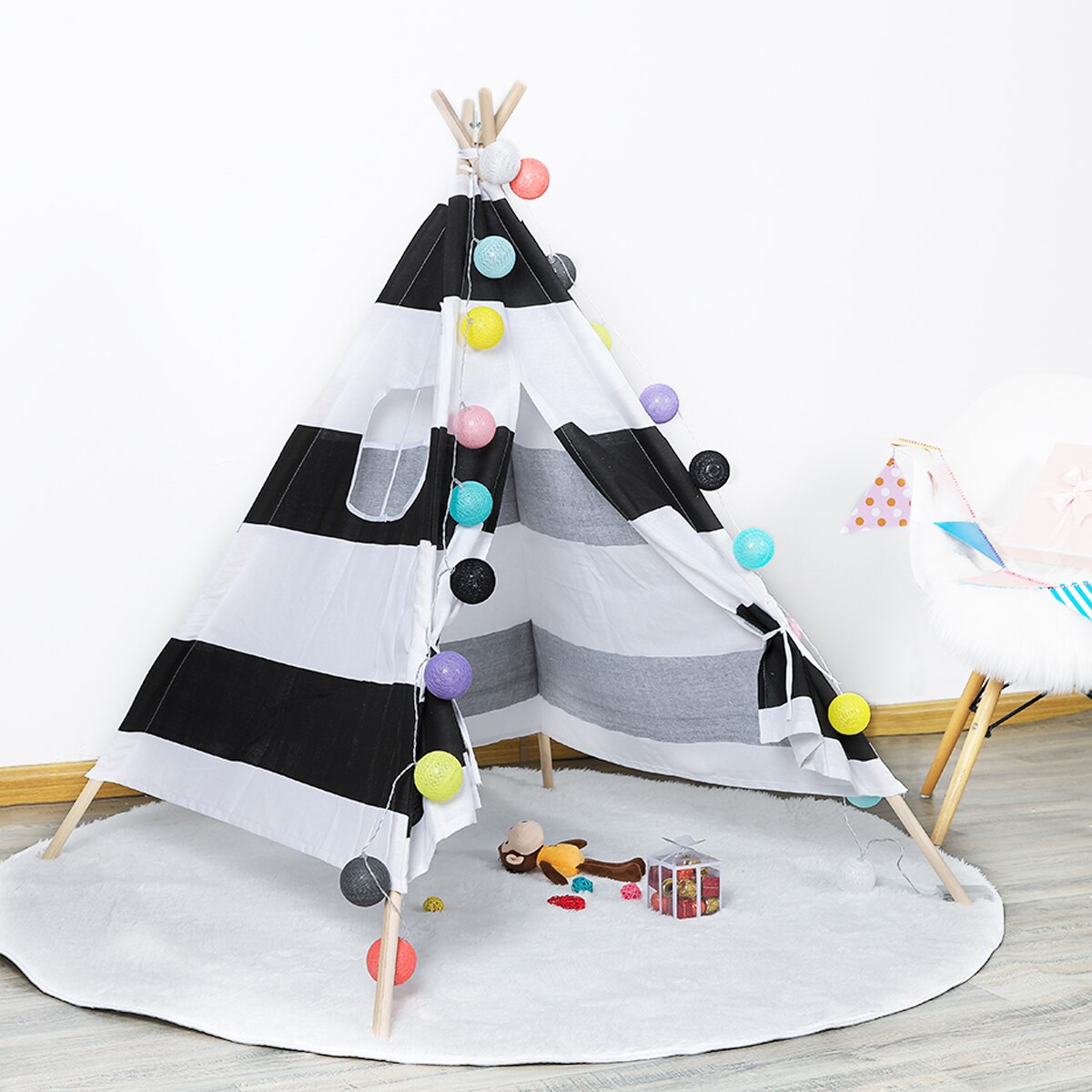 tipi-noir-et-blanc-enfant-garcon