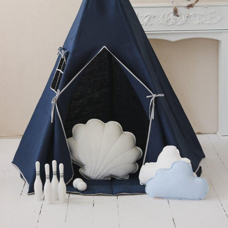 Ensemble-tipi-tapis-bleu-marine