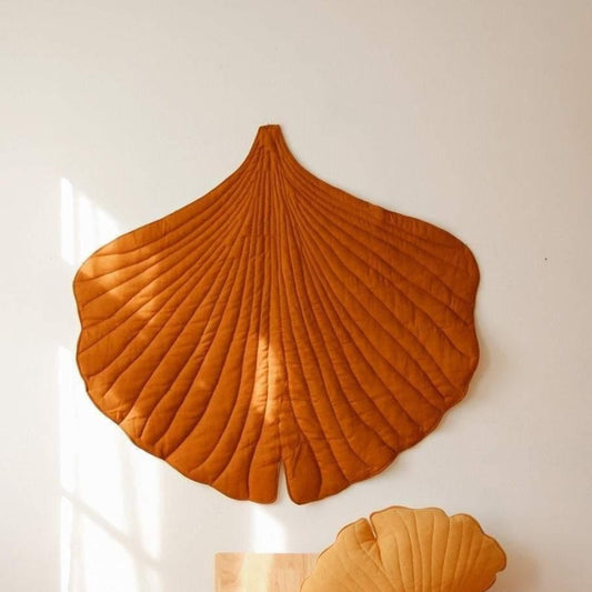 Tapis-Feuille-de-Ginkgo-en-Lin-_Caramel