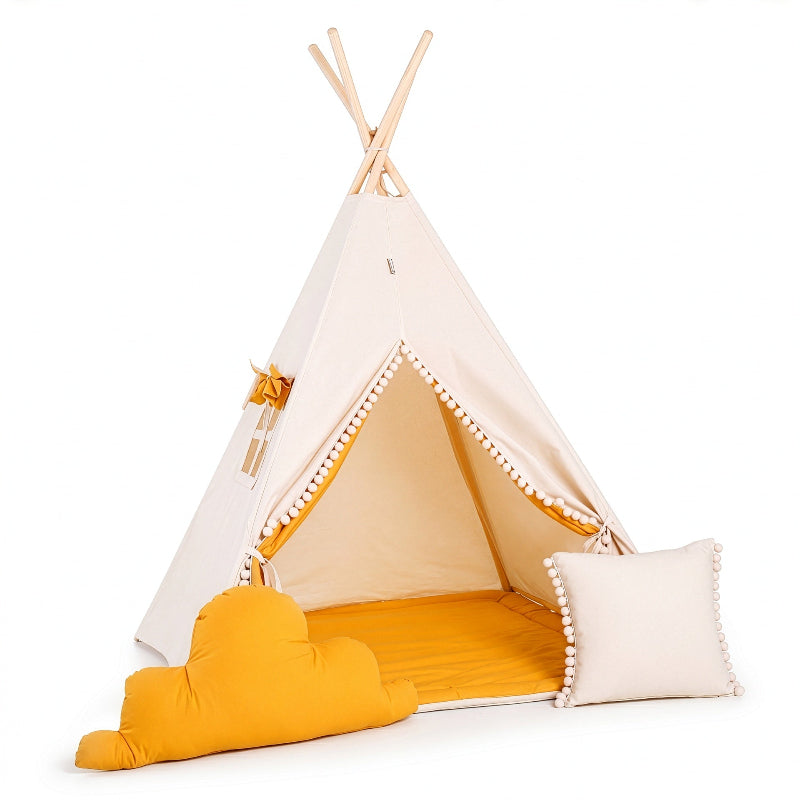 tipi-enfant-beige-orange-tapis-coussins