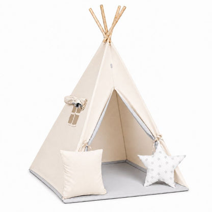 tipi-enfant-interieur-avec-tapis-et-coussins