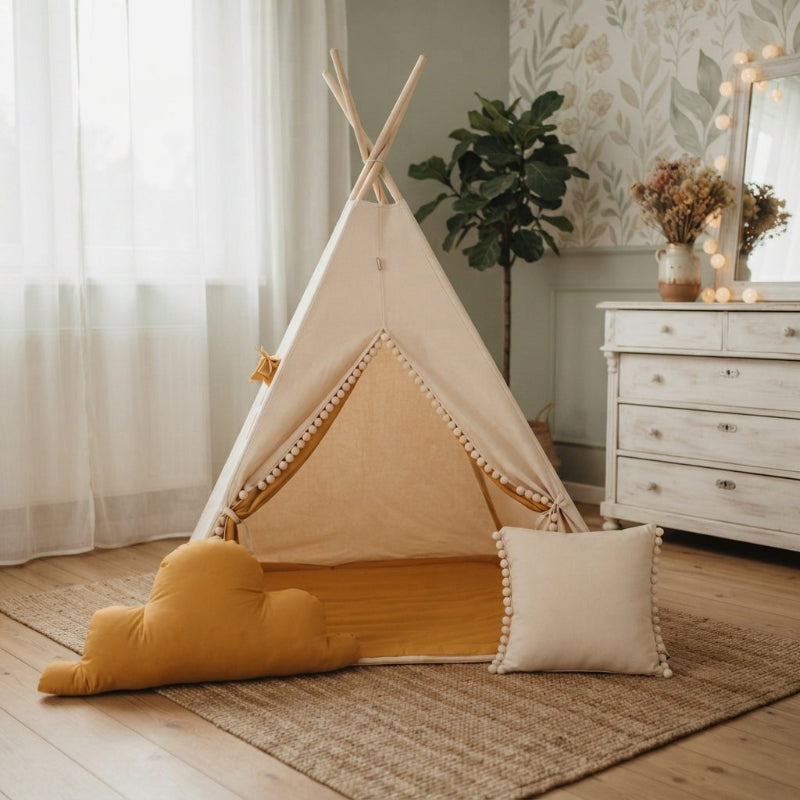 tipi-enfant-interieur-couleur-beige-orange