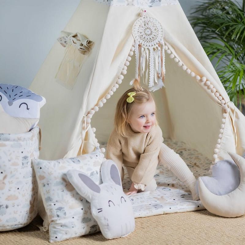 tipi-motifs-animaux-chambre-fille